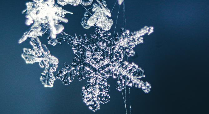 Délután, este többfelé átmeneti havazás fehérítheti ki a tájat