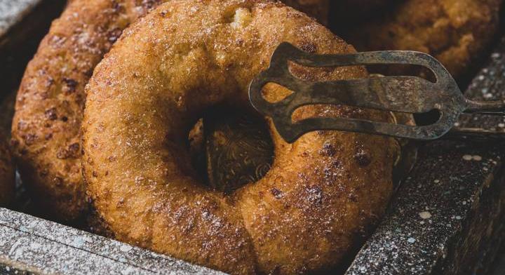 Így készül az illatos norvég fánk: kardamomos varázslat