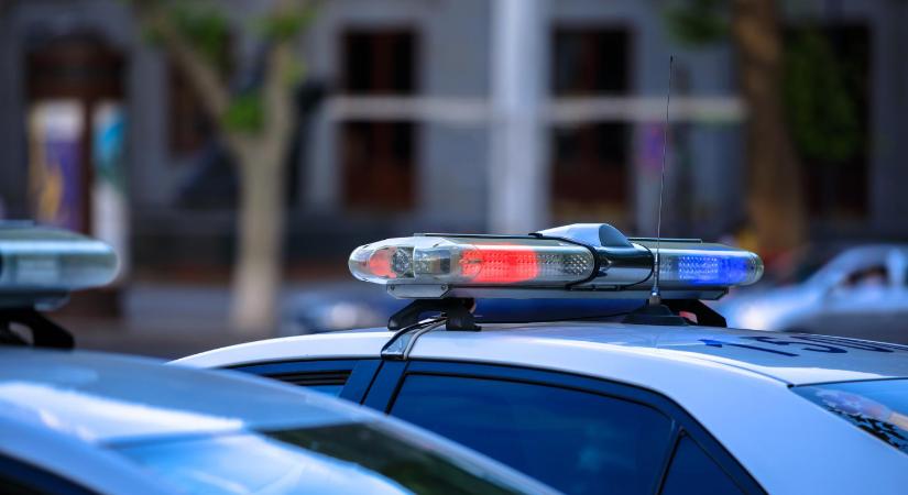 A telefonja miatt dühöngött a győri gázoló, aki halálra tarolt egy idős nőt a buszmegállóban