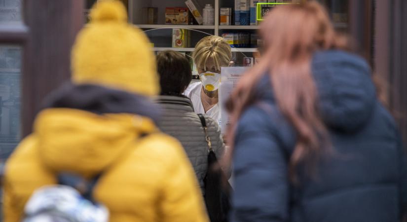 A Magyar Orvosi Kamara szerint elfogadhatatlan az a rendelettervezet, amelynek értelmében a patikákban is fel lehetne íratni a vényköteles gyógyszereket