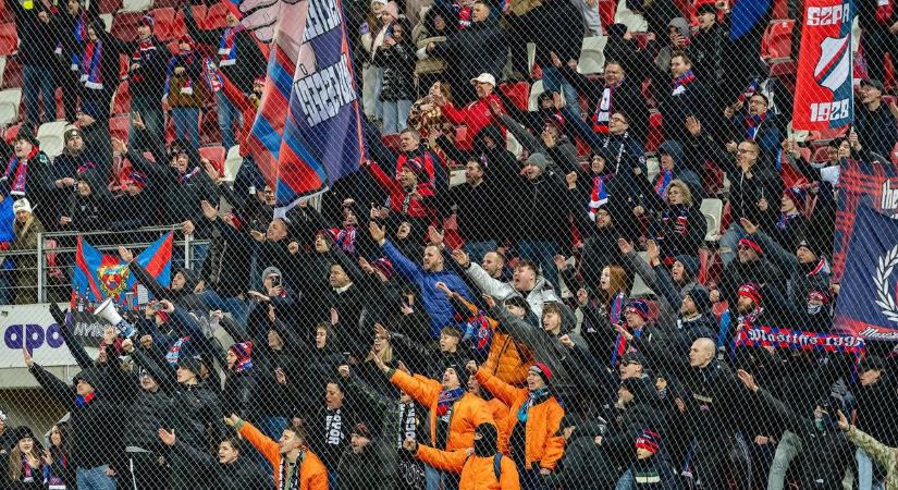 Éld át újra! Íme, a Szpari újabb győzelmének fotói! 4 meccs, 10 pont...