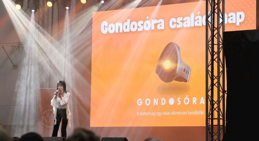 Korda György, Balázs Klári és Szűcs Judith is fellépett a Gondosóra első vidéki családi napján Szerencsen - fotókkal, videóval