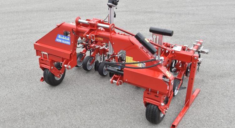 Új optikai vezérlésű eltolható kultivátorkeret az Einböcktől