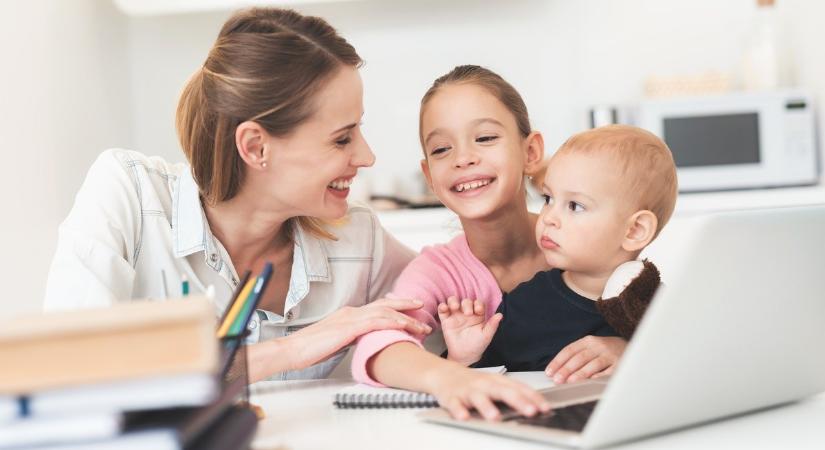 NAV: a többgyermekes nyugdíjas anyák új szja-bevallási és szochofizetési szabályai