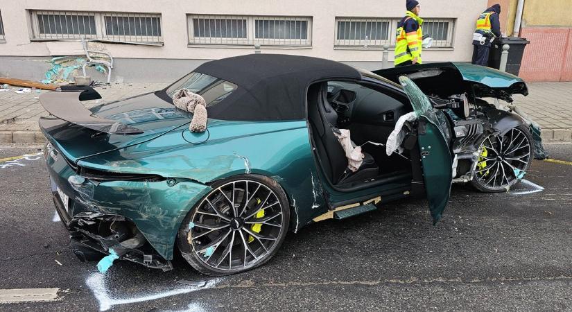 Hatalmas tévedés - Egy ügyvédet is belekevertek a győri halálos balesetbe