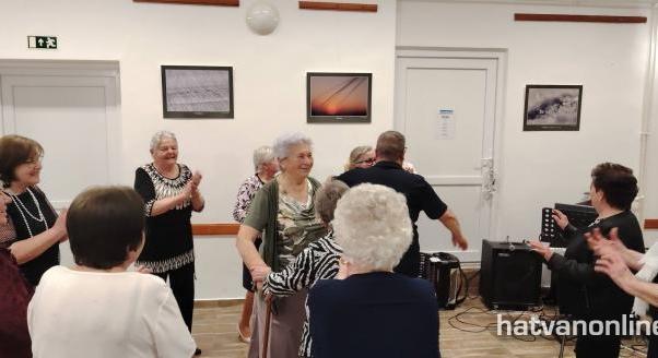 Farsangi bál tartottak Rózsaszentmártoban 