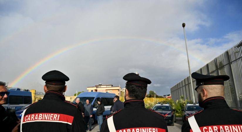 Szicíliában az ügyészség fejenként több mint hét évet kért a magyar turistanőket megerőszakoló marokkóiakra