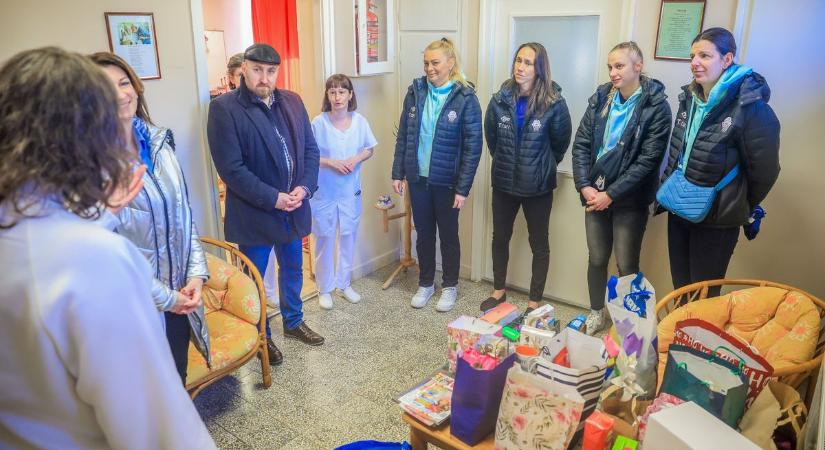 A KSC játékosai és szurkolói ismét jó ügy mellé álltak (galéria)