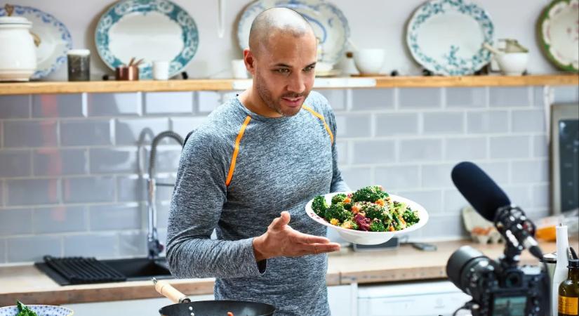 Ösztrogénes tej, méregtelenítés és metabolikus reset – ömlenek ránk a félinformációk és álhírek az influenszerektől