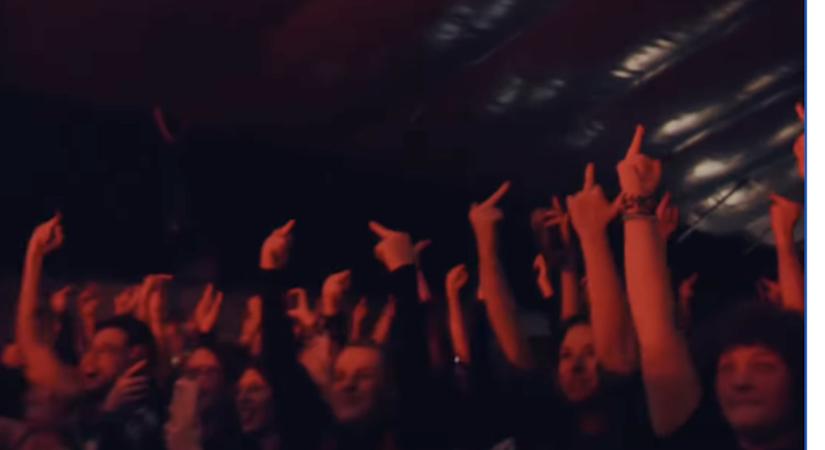 Óriásit fuckorbánozott és fideszezett a kanadai-amerikai rapper Budapesten