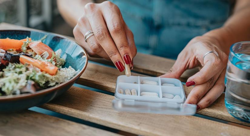 Termékvisszahívás: veszélyes étrend-kiegészítőt vontak ki a forgalomból