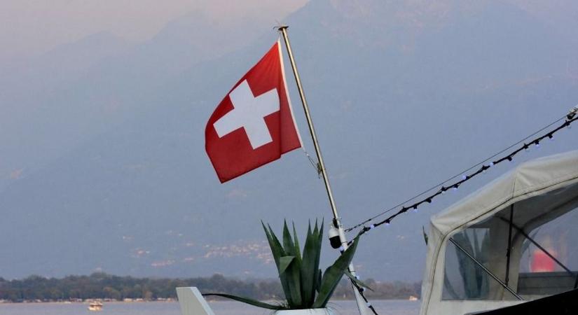 Gőzerővel nyomul a forint, a svájci frankra is rávert félszázalékot