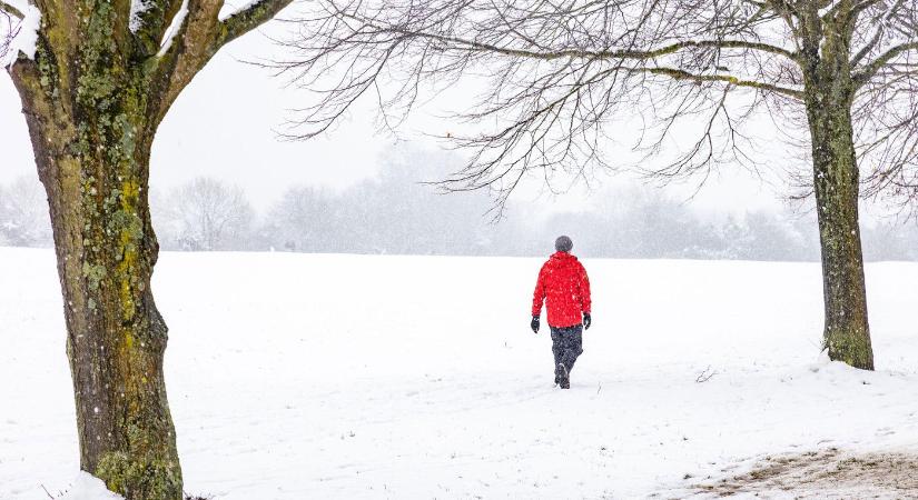 3 vármegyére kiadták a riasztást, itt a havazás, két hullámban csap le az újabb mediterrán ciklon - Időjárás-előrejelzés
