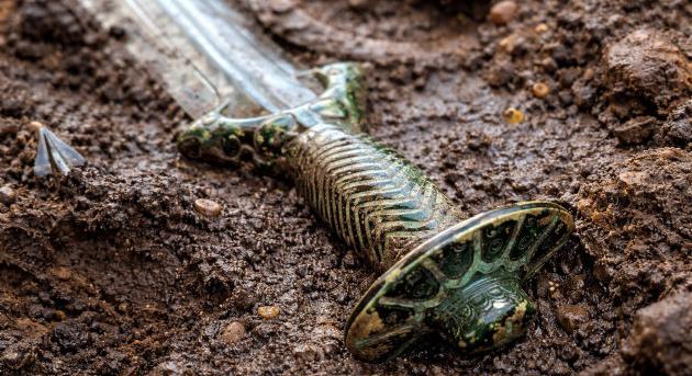 Szokatlan technológiával készült a 3400 éves bronzkard