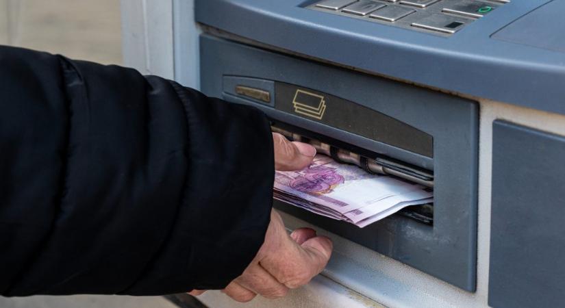 Ekkor utalják a márciusi nyugdíjakat