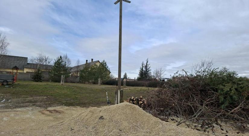 Megkezdődött a beruházás Veszprémvarsányban