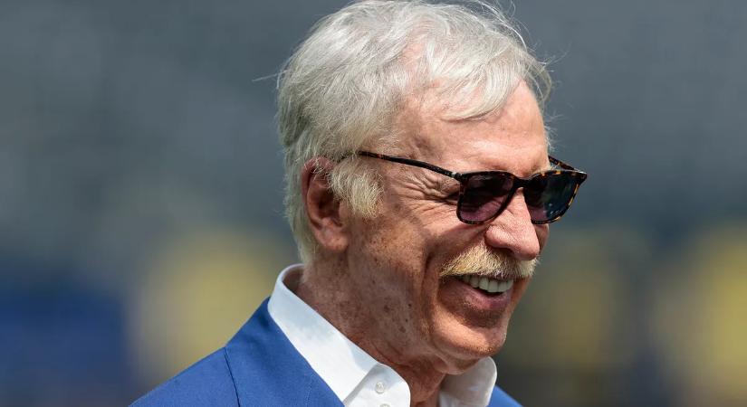 A világ legértékesebb sportbirodalma mellett 2 millió futballpályányi földterületet birtokol ez az amerikai milliárdos