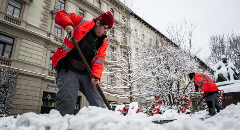 A mai havazás még csak a kezdet, visszatér a tél, de nem lesz „brutális” hideg