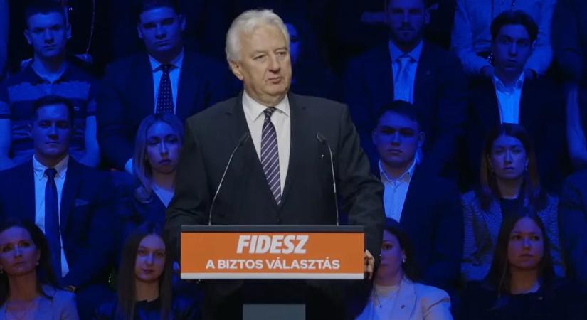 Semjén Zsolt: Mi itt vagyunk, ők a történelem szemétdombján