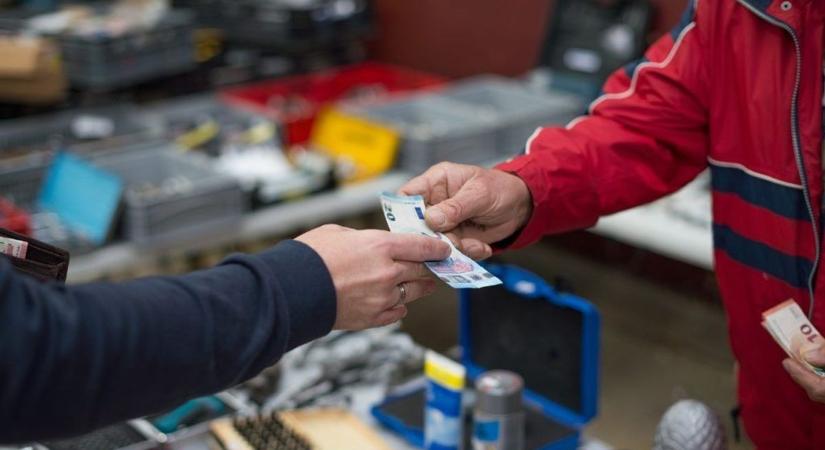 Domusnál, kórháznál, Sparnál: több helyen feltűntek a csalók Szombathelyen