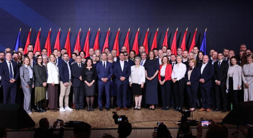 Összezárt a Tisza Magyar Péter mögött – Kövesdi Veronika és Polyák Gábor a Fülkében