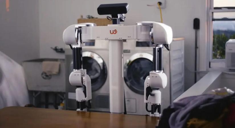2,5 millió forintba kerül a robot, ami semmi másra nem képes, csak a ruhák hajtogatására – videó