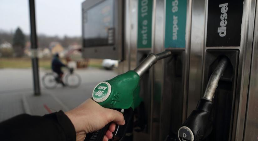 A szakértő szerint ez az üzemanyag kész pazarlás - elárulta hogyan tankolj úgy, hogy ne verjenek át