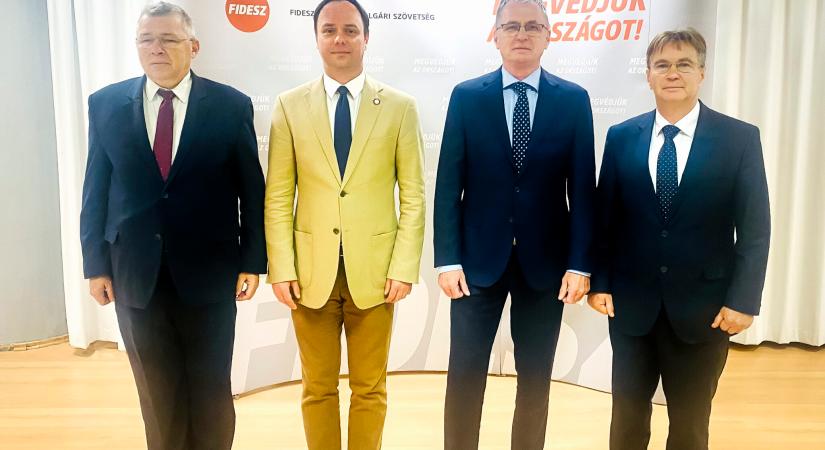 Itt a Fidesz listája: Pajtók Gábor kizuhanhat a parlamentből miközben Nyitrai Zsolt épp beeshet