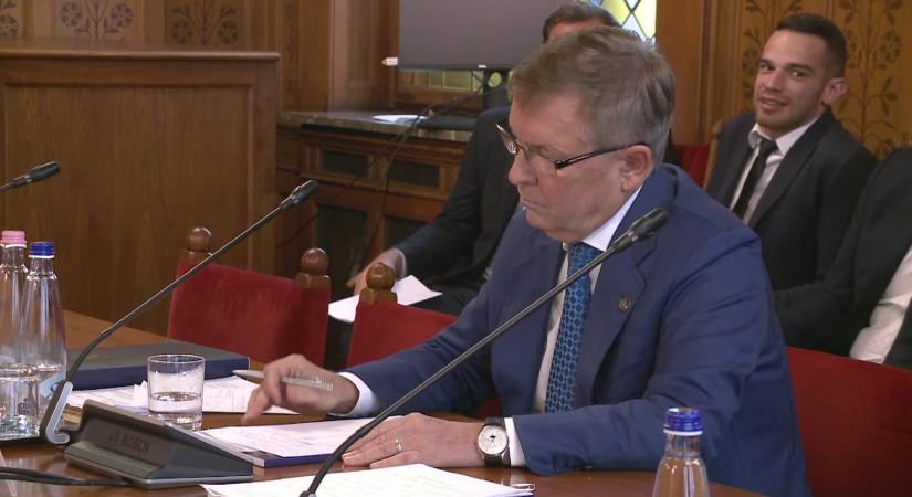 Túl sok adatot kell átnézni - a legfőbb ügyész szerint ezért nincs még gyanúsított az MNB-ügyben