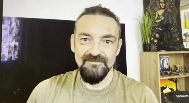 Rocksztárüzemmód bekapcsolva: Sidlovics Gábor betartotta a szavát, mutatjuk mire készül