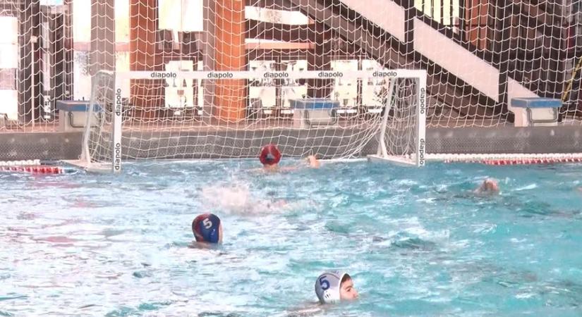 Hazai medencében maradt alul a KVSE a Fehérvár ellen