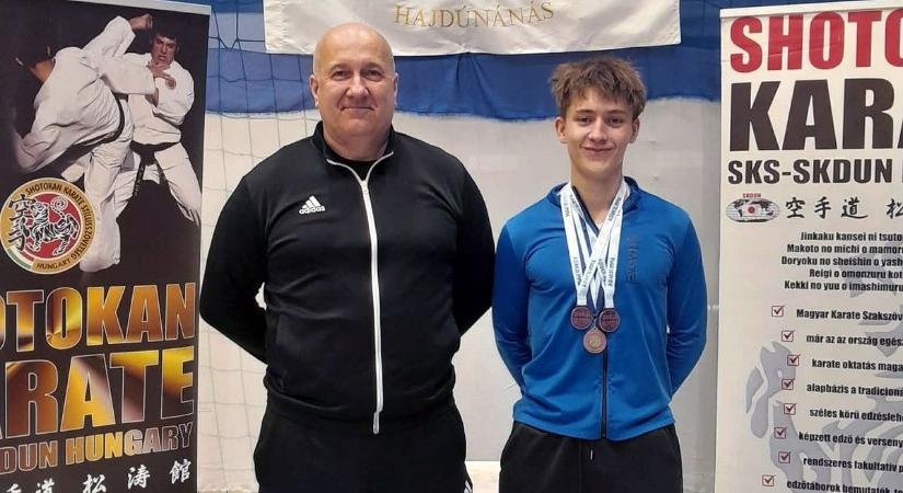 Az úrhidai Mohácsi János két bronzérme