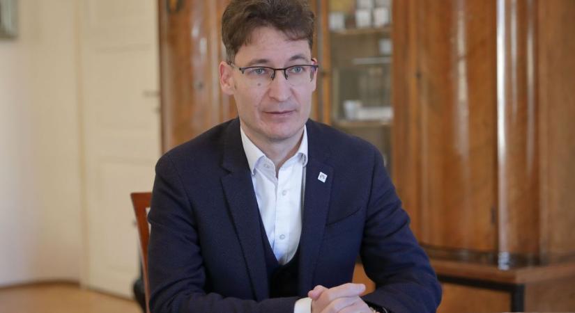 „Ez vagy tudatlanság, vagy szimpla hazugság”– Cser-Palkovics András polgármester reagált a valótlanságokra