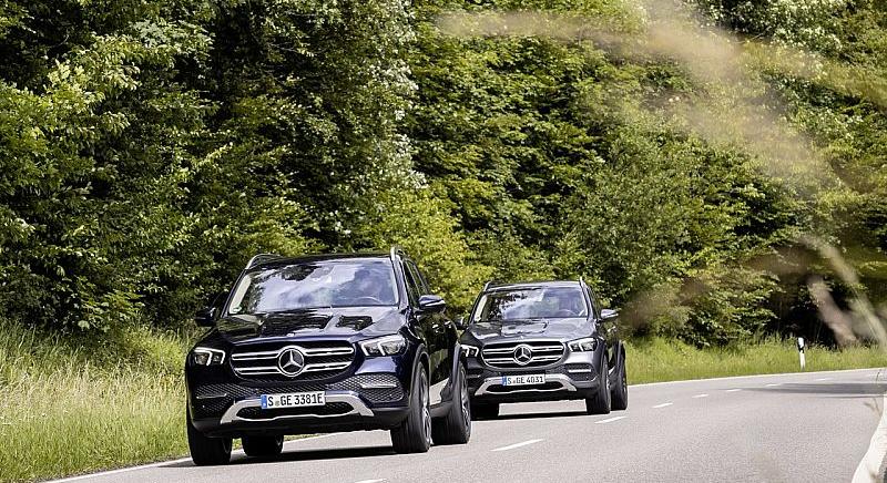 Ismét a Mercedes-Benz a hazai prémium személyautó-eladások élén
