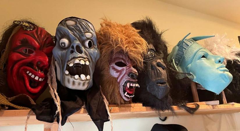 Farsangi jelmezekbe bújnak a gyerekek Sopronban és környékén