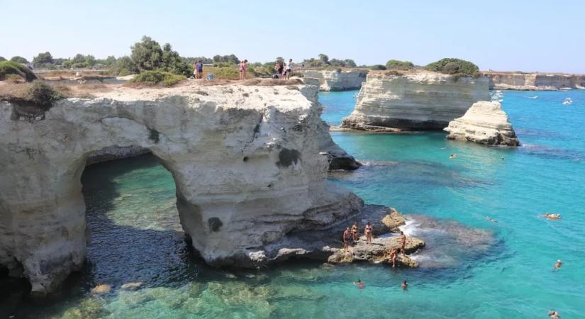 Összedőlt a szerelmesek boltíve Olaszországban