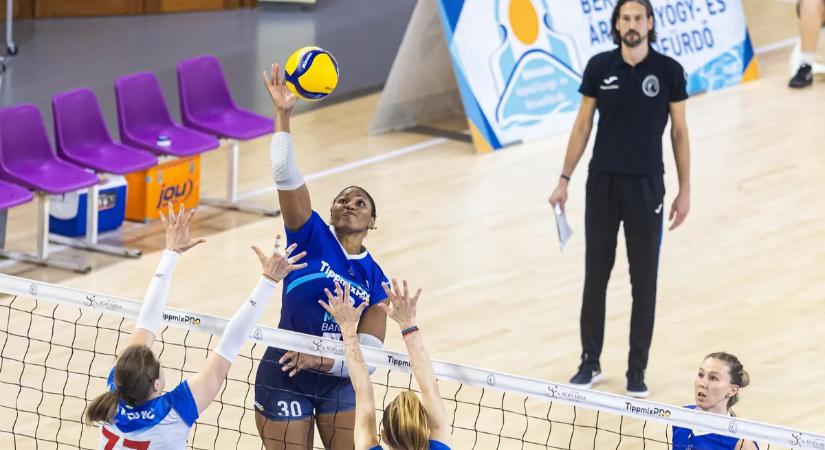 Elsőként a Békéscsaba jutott a női röplabda Extraliga elődöntőjébe