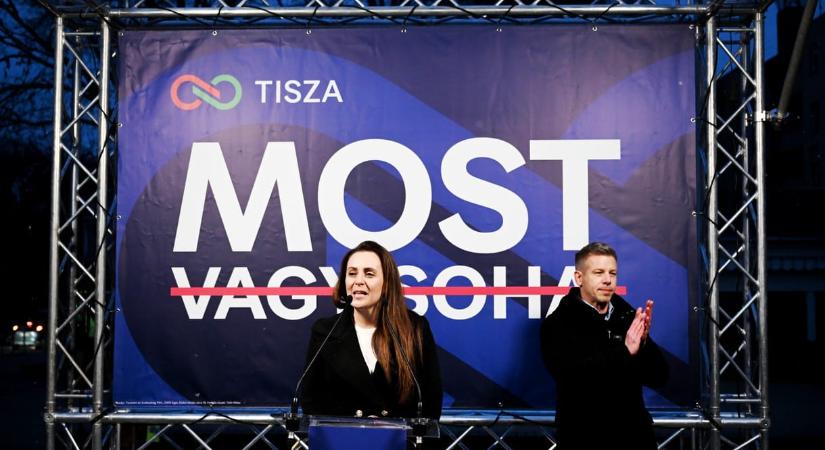 „Mit kaptunk ettől a hatalomtól a korrupción kívül, az egészségügy tönkretételén kívül? Halálgyárakat” – elindult Magyar Péter országjárása