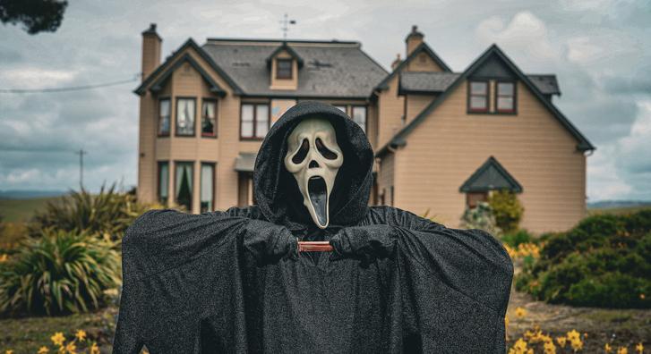 Horrorrajongók új zarándokhelye lett a Sikoly-filmek rémisztő kastélya