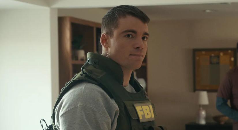 A Netflixezők kedvenc fenegyereke ismét akcióban: Már csak ennyit kell aludni az Éjjeli ügynök 3. évadáig