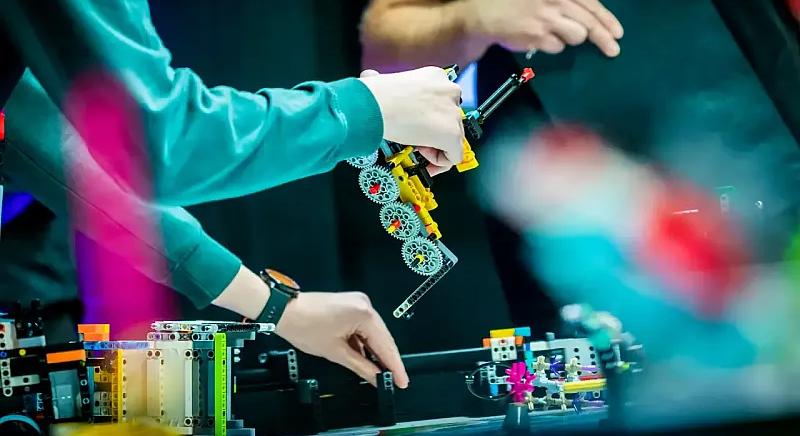 Innovátorok új generációját keresi a Bosch és a Richter