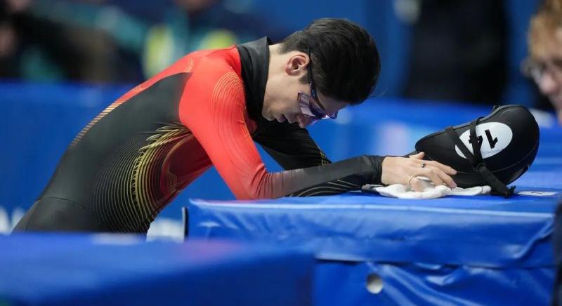 Liu Shaoang drámája: miatta nem jutott döntőbe a kínai csapat