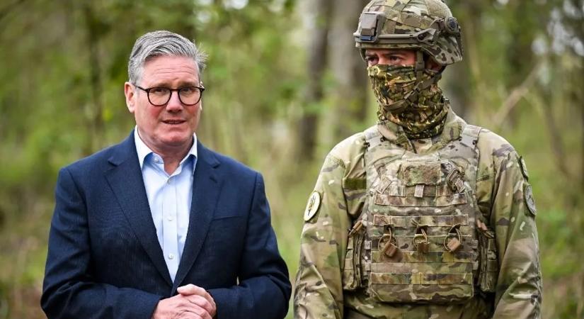 Így készül az összecsapásra Oroszországgal a brit hadsereg – videó