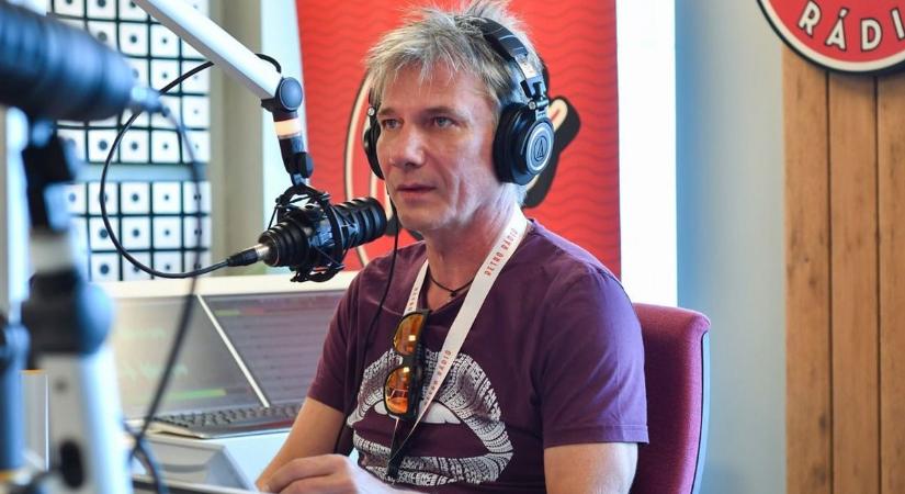 A szolnoki kötődésű Bochkor Gábor mellé egy ismerős női hang érkezik a Retró Rádióba