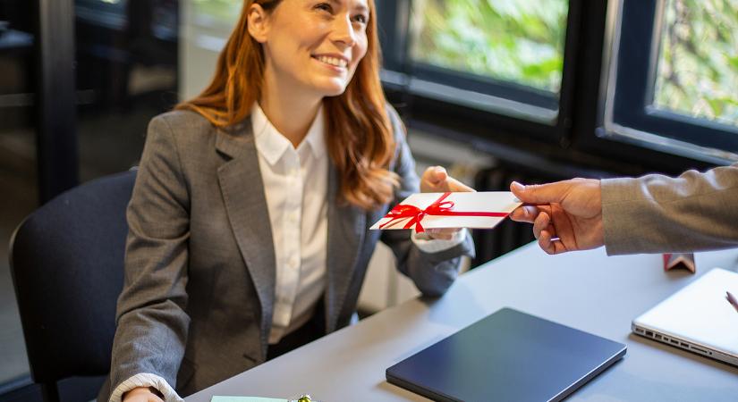 Magyar kutatás: hatékonyabb a vállalat, ha többen kapnak bónuszt