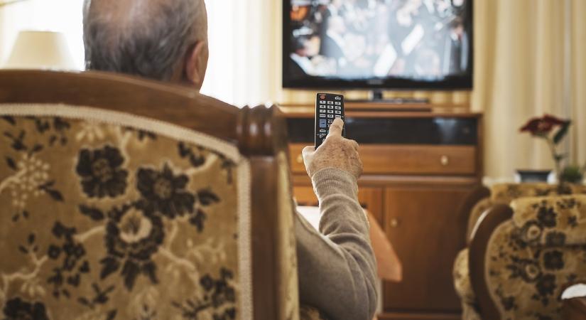 Vége a kamuinfóknak? Kemény lépésre szánta el magát a parlament