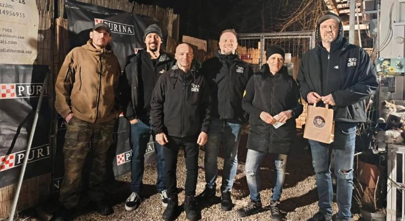 A Road zenekar adományokkal látogatta meg az Állatvédők Vasi Egyesületét