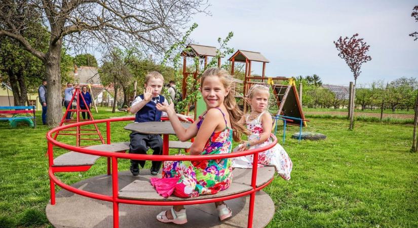 Nem csak falak, közösség: Újabb mérföldkő a gyerekek életében