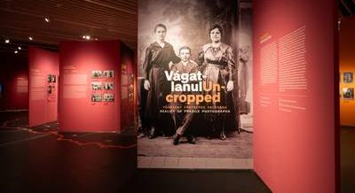 Láthatatlan részletek, felsejlő emberi sorsok – A Néprajzi Múzeum új időszaki kiállításán jártunk