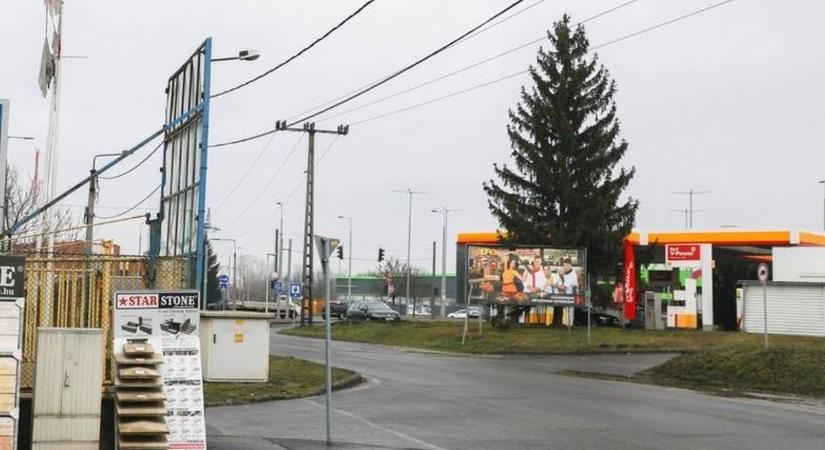 Ideiglenes lezárások és sávelterelések befolyásolják a forgalmat Miskolcon kedd reggel